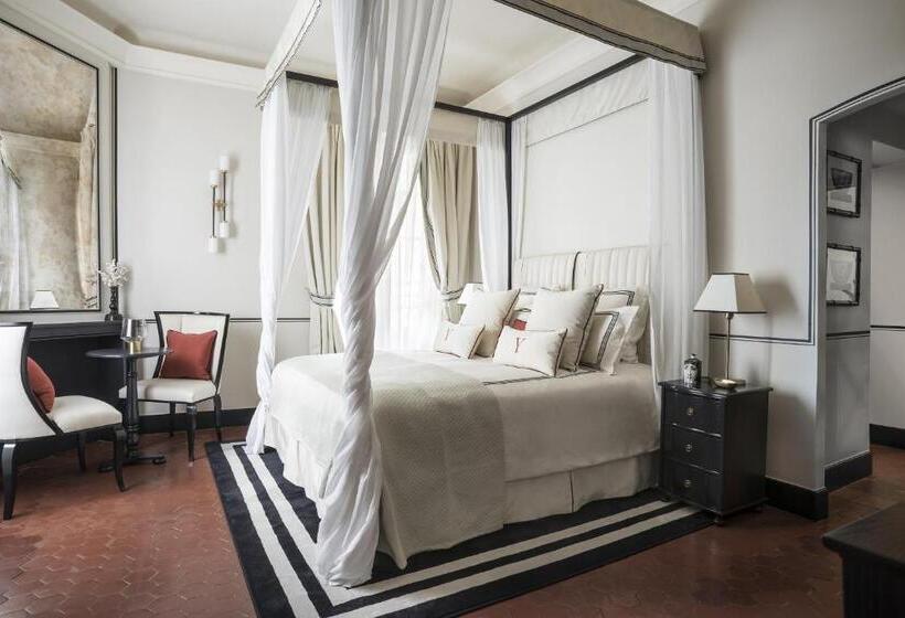 Номер Superior, Le Yaca Saint Tropez