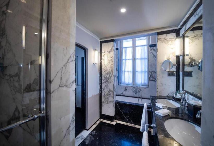 Номер Superior, Le Yaca Saint Tropez