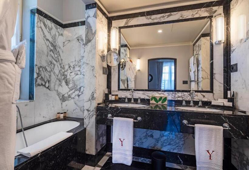 Quarto Superior, Le Yaca Saint Tropez