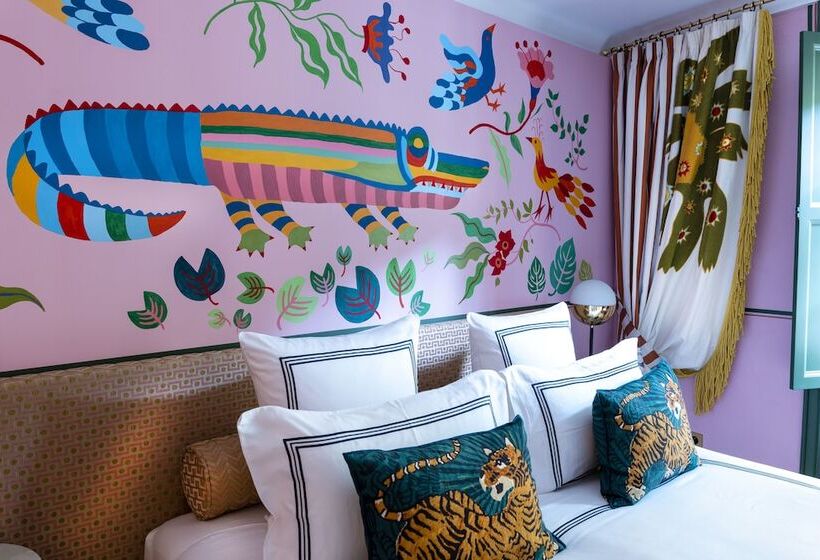 Классический Номер, Le Yaca Saint Tropez