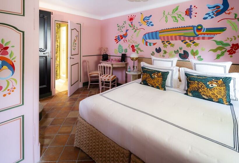 Классический Номер, Le Yaca Saint Tropez