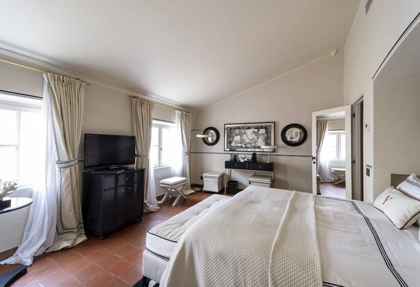 Номер Superior, Le Yaca Saint Tropez