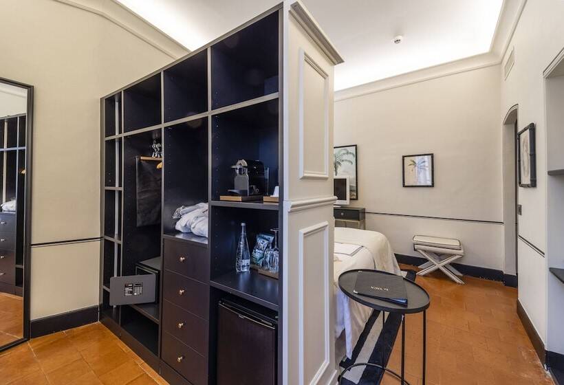 Номер Superior, Le Yaca Saint Tropez