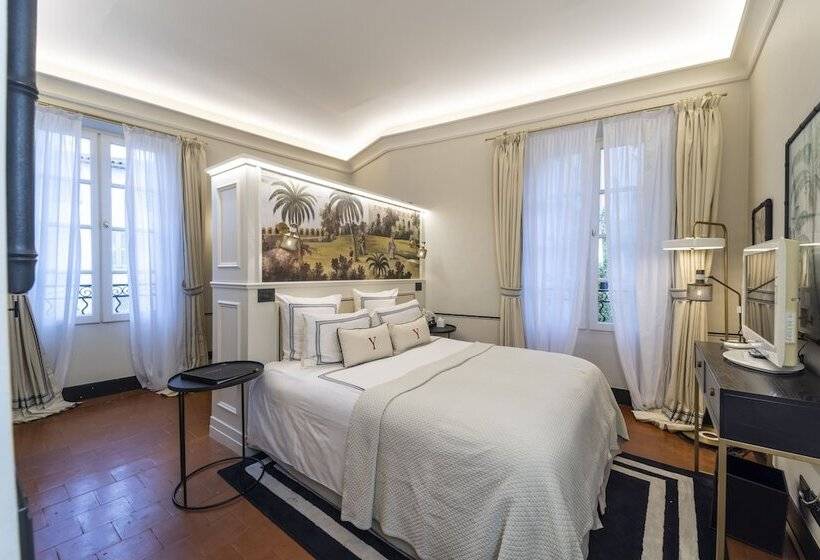 Quarto Superior, Le Yaca Saint Tropez