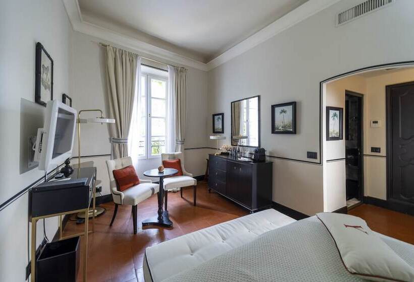 Номер Superior, Le Yaca Saint Tropez