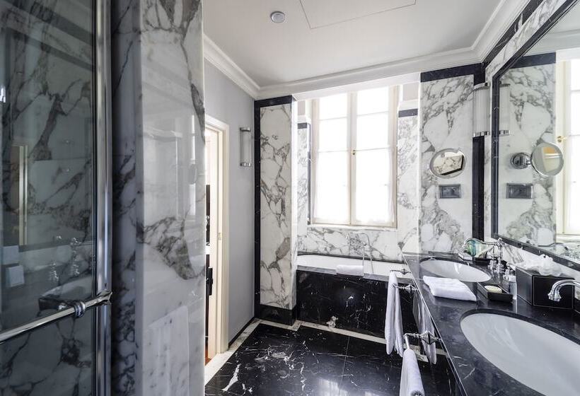 Quarto Deluxe, Le Yaca Saint Tropez