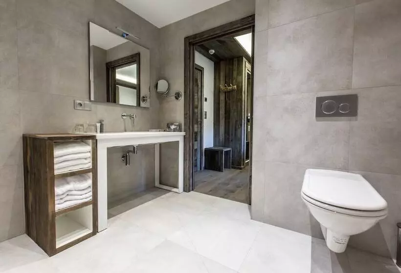 Comfort-huone, Chalet Hotel Crychar