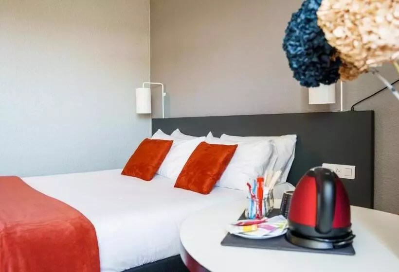 Chambre Standard, Ibis Ales Centreville
