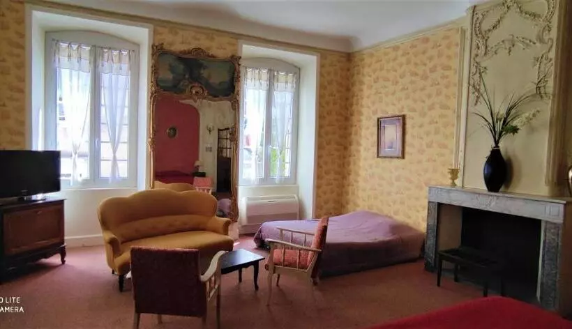 スイート, Le Manoir