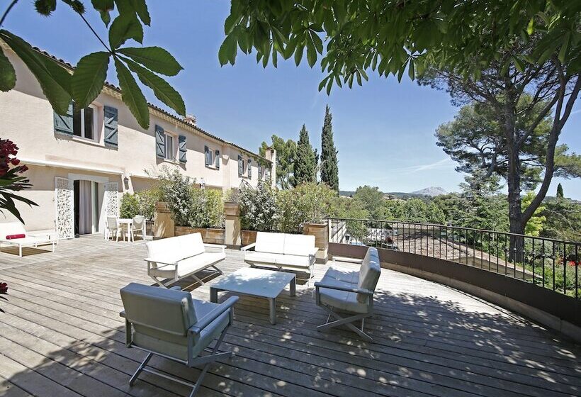 جناح جونيور مطل على الحديقة, Le Pigonnet  Esprit De France