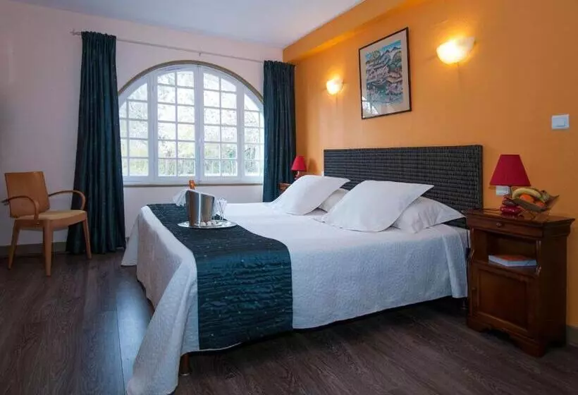 身障者適用スタンダードルーム, Logis Hôtel Restaurant Le Coq Hardi