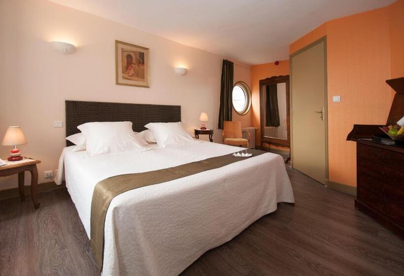 Номер Стандарт, Logis Hôtel Restaurant Le Coq Hardi