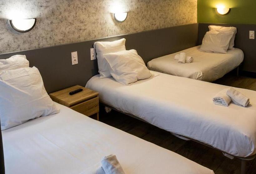 スタンダードトリプルルーム, Luxia