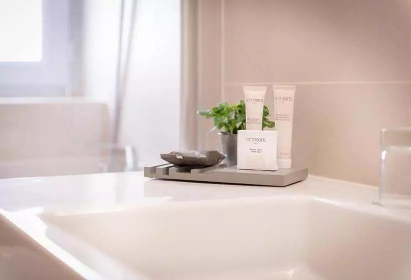 スーペリアトリプルルーム, Monceau Wagram