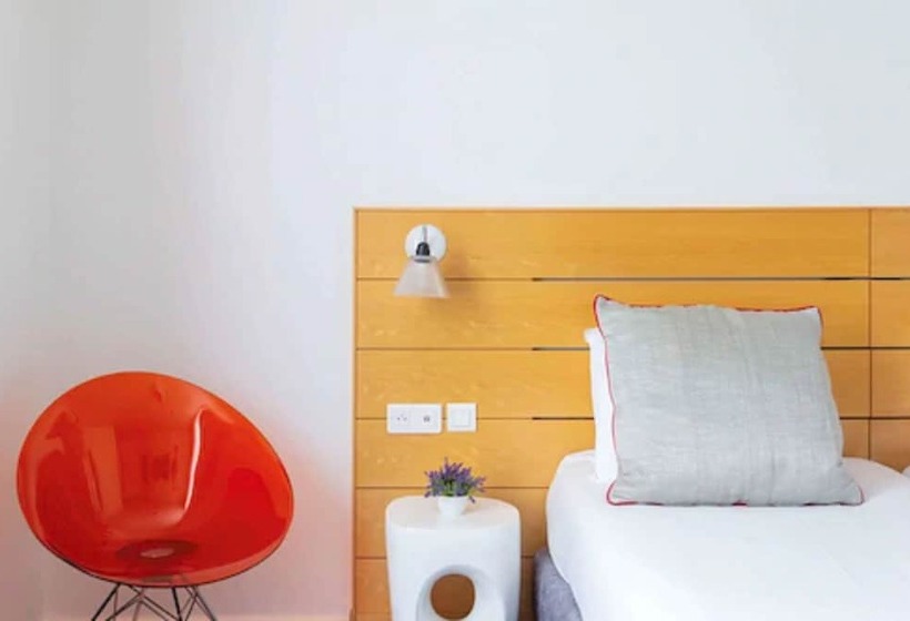 スーペリアールーム, Lorette Astotel