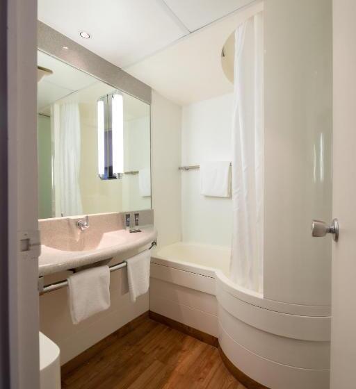 Номер Superior, Novotel Geneve Aeroport