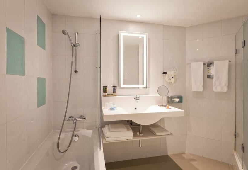 سوییت, Novotel Lyon Gerland Musée des Confluences