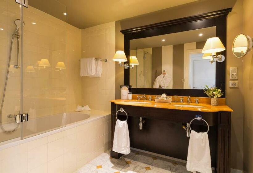Люкс Кровать Кинг, Grand Hôtel Beauvau Marseille Vieuxport  Mgallery