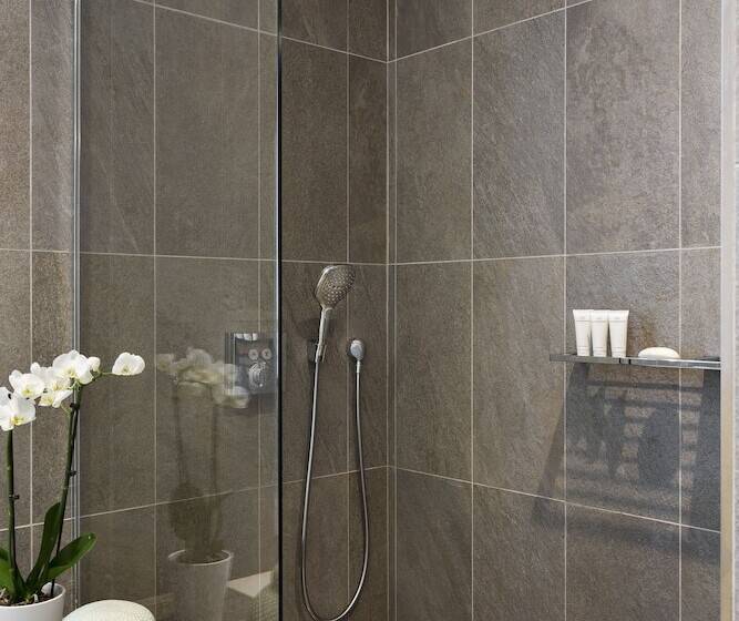 디럭스 룸 바다 전망, Barriere Le Royal La Baule