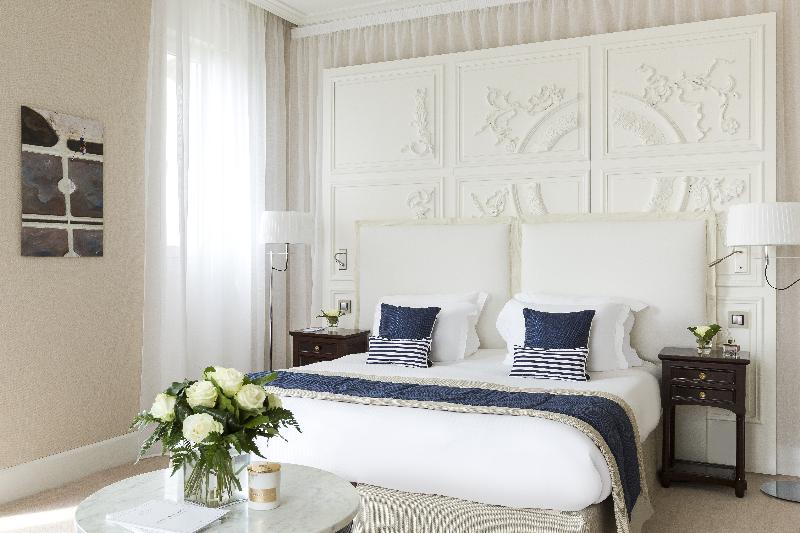 غرفة ديلوكس مطلّة علي البحر, Barriere Le Royal La Baule