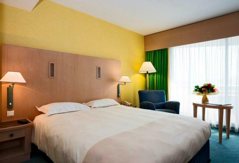 스탠다드 발코니 룸, Cannes Montfleury