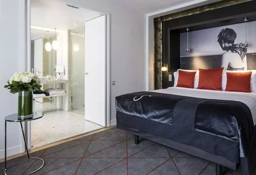 سوییت اجرایی, Hôtel De Sers Champs Elysées Paris