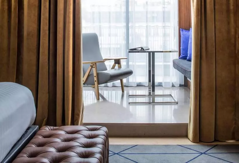 اتاق پرستیژ, Hôtel De Sers Champs Elysées Paris