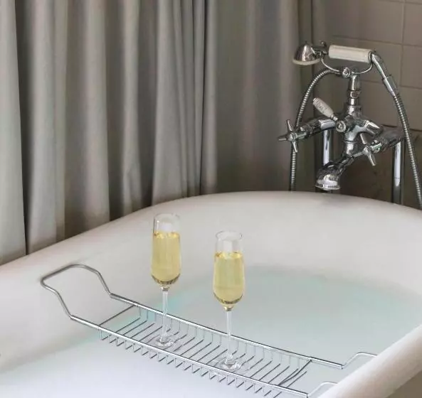 اتاق پرستیژ, Hôtel De Sers Champs Elysées Paris