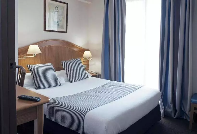 Quarto Triplo Standard com Balcão, Esprit D Azur