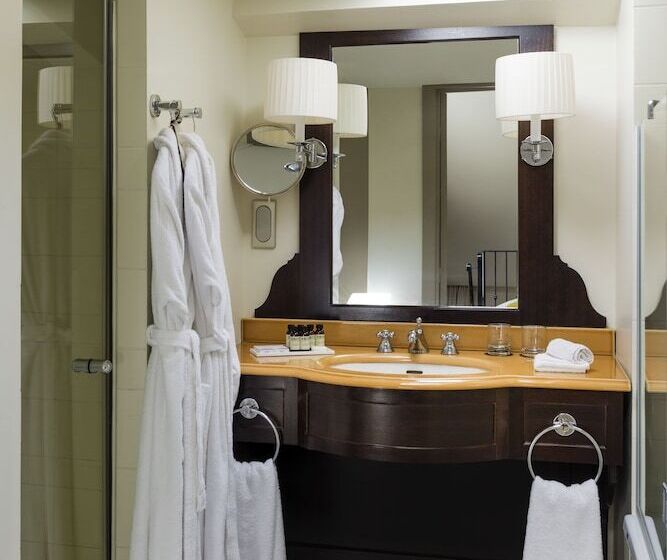 Люкс с Видом, Grand Hôtel Beauvau Marseille Vieuxport  Mgallery