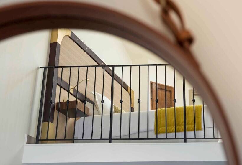 سوئیت با چشمانداز, Grand Hôtel Beauvau Marseille Vieuxport  Mgallery