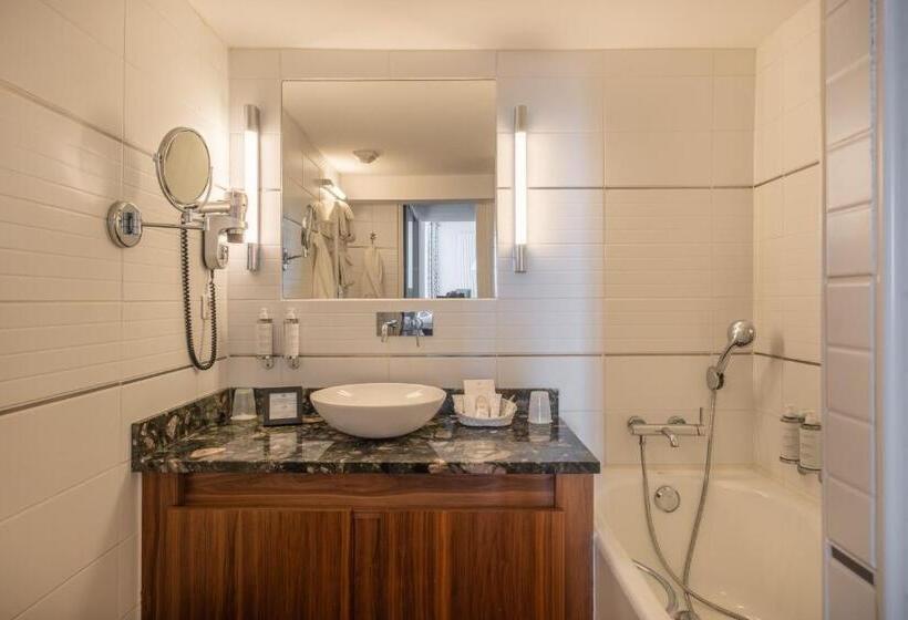 带海景的古典房间, Hôtel De La Plage