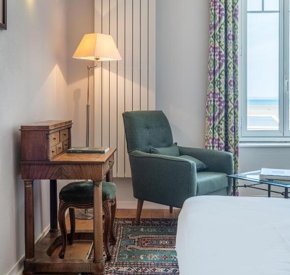带海景的古典房间, Hôtel De La Plage