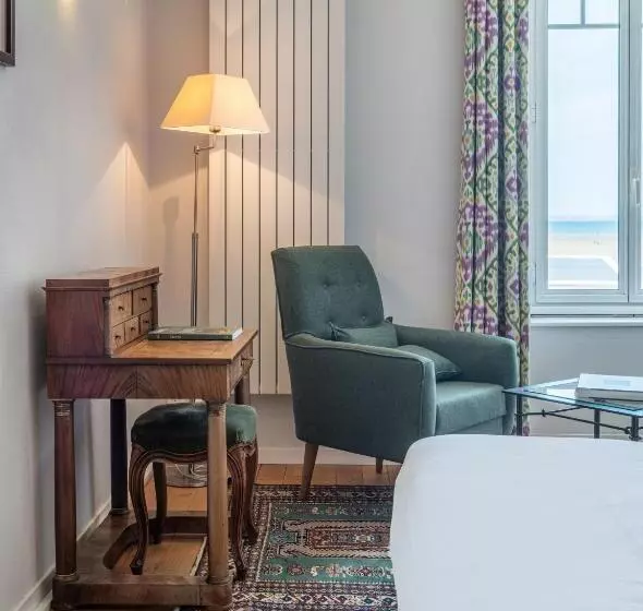 オーシャンビュークラシックルーム, Hôtel De La Plage