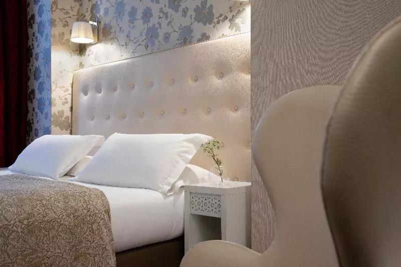 スーペリアールーム, Hôtel Plaza étoile