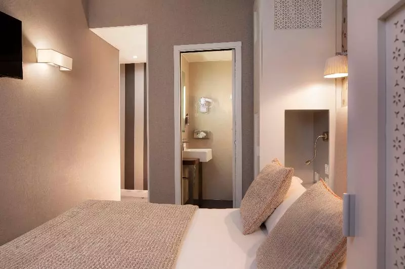 スーペリアールーム, Hôtel Plaza étoile