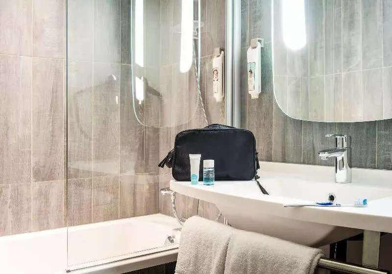 اتاق استاندارد سه نفره, Ibis Dijon Gare