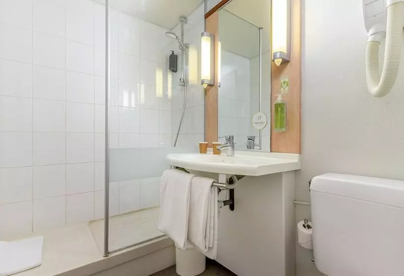 اتاق استاندارد, B&B HOTEL Marseille Centre Vieux PortIbis Marseille Centre Vieux Port