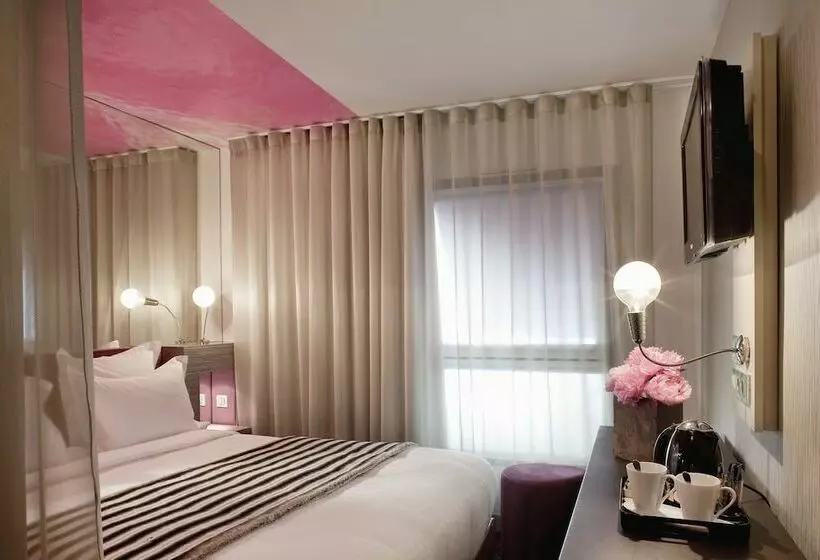 ファミリールーム, Le 7 Eiffel Hotel By Malone