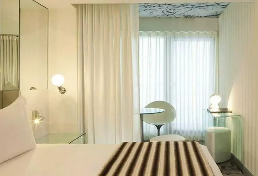 プレミアムルーム, Le 7 Eiffel Hotel By Malone