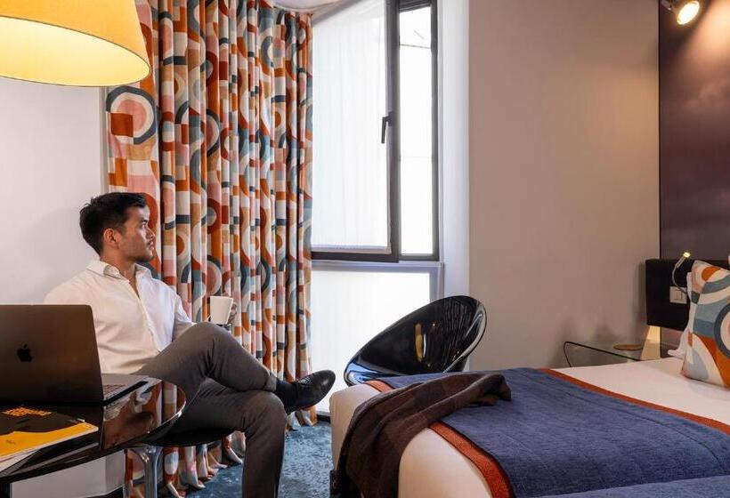 プレミアムルーム, Le 7 Eiffel Hotel By Malone