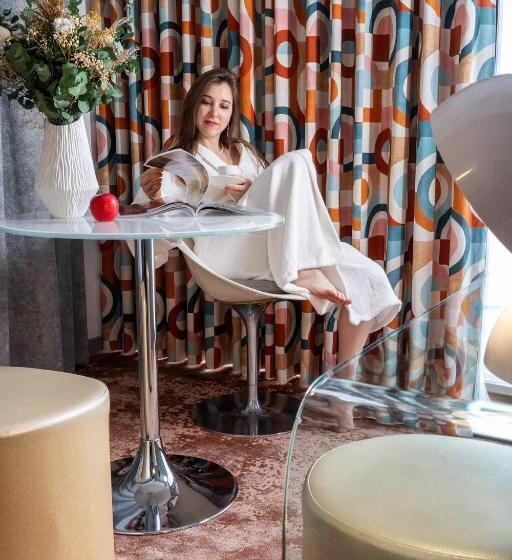 テラス付きデラックスルーム, Le 7 Eiffel Hotel By Malone