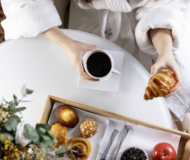 プレミアムルーム, Le 7 Eiffel Hotel By Malone