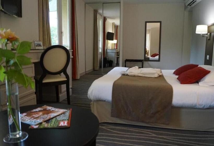 高级大房间, Logis Hôtels  Hôtel Et Restaurant Domaine De Fompeyre