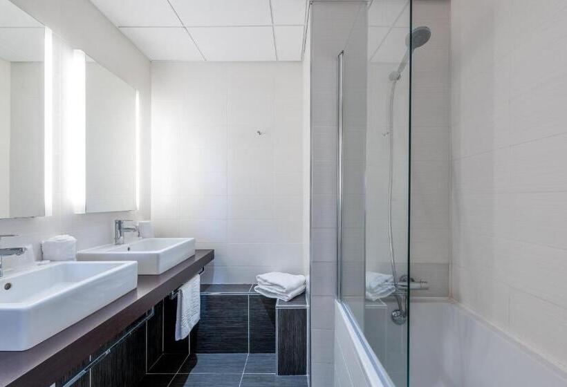 家庭套房, Logis Hôtels  Hôtel Et Restaurant Domaine De Fompeyre