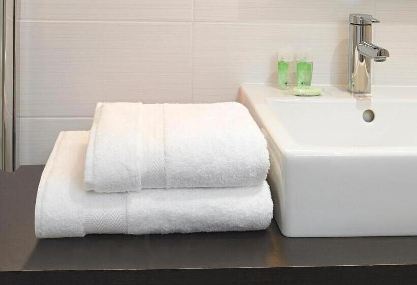 标准间, Logis Hôtels  Hôtel Et Restaurant Domaine De Fompeyre