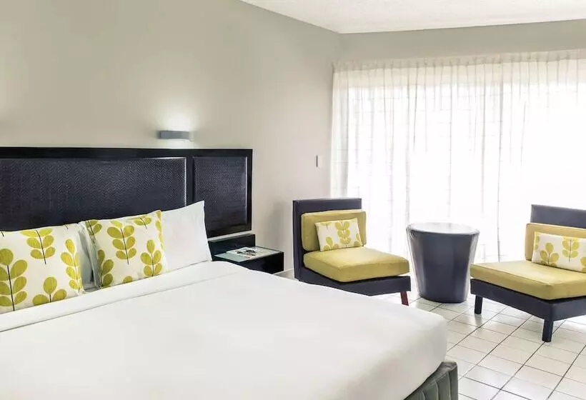 اتاق لوکس, Mercure Nadi