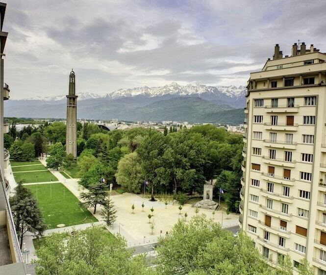 带双人床的经典房间, Park Hôtel Grenoble   Mgallery