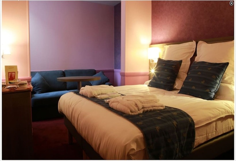 スタンダードトリプルルーム, Poussin