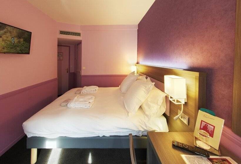 スタンダードルーム, Poussin